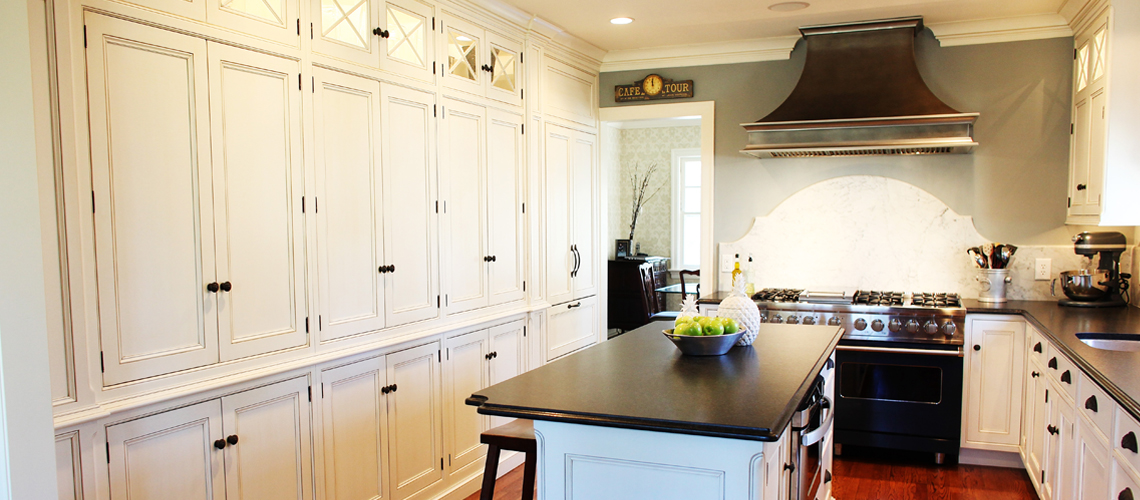 beautifully desinged kitchen - photo